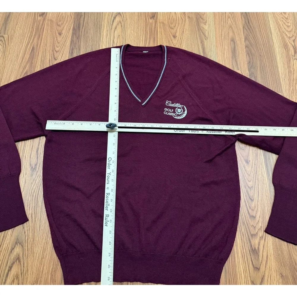 Cadillac Golf Classic Sweater Mens Large V Neck Pullover Burgundy Golf Logo